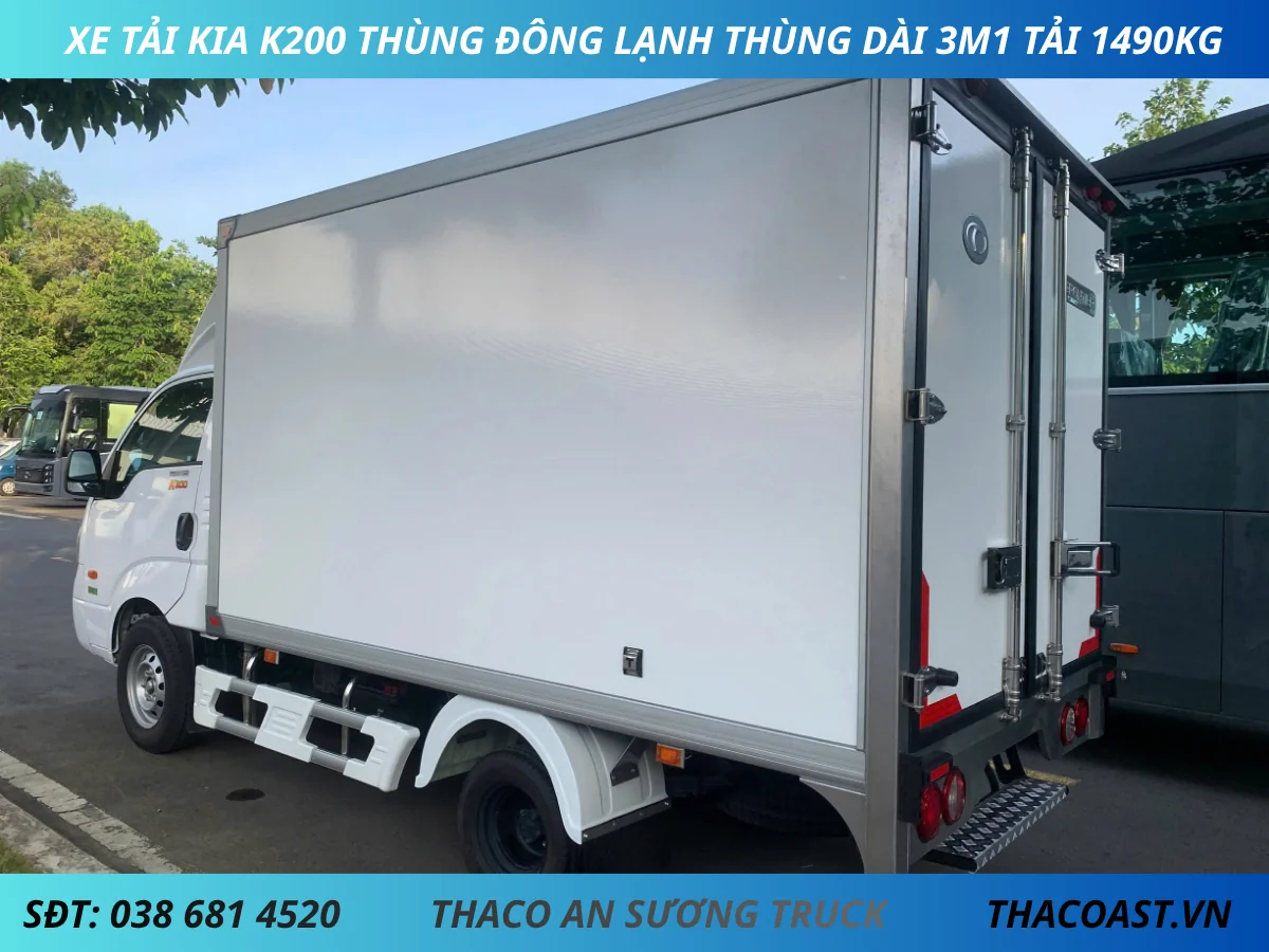 1000004036 XE TẢI KIA K200 THÙNG ĐÔNG LẠNH DÀI 3M1 TẢI TRỌNG 1490KG