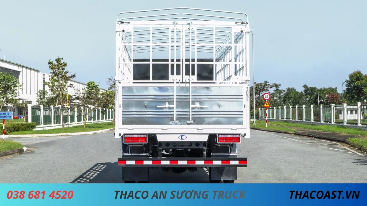 XE TẢI THACO LINKER T2-13 XE TẢI THACO LINKER T2-13 THÙNG MUI BẠT DÀI 6M9 TẢI 7T5