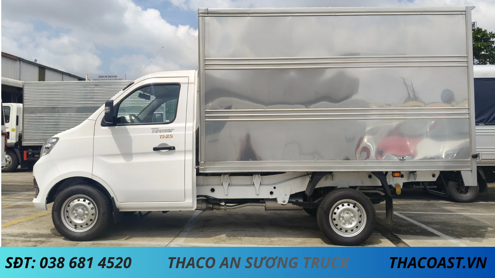 XE TẢI NHẸ THACO TF230 THÙNG KÍN DÀI 2M8 TẢI 920KG
