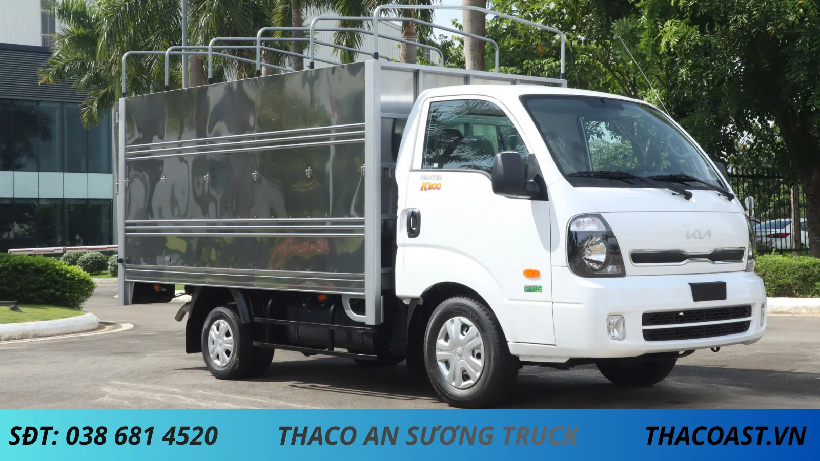 Đánh giá chi tiết xe tải Kia K200 mui bạt không mở bửng tải trọng 1.9 tấn, thùng dài 3m2. Đại lý Thaco báo giá lăn bánh, hỗ trợ vay trả góp 80%, thủ tục nhanh.