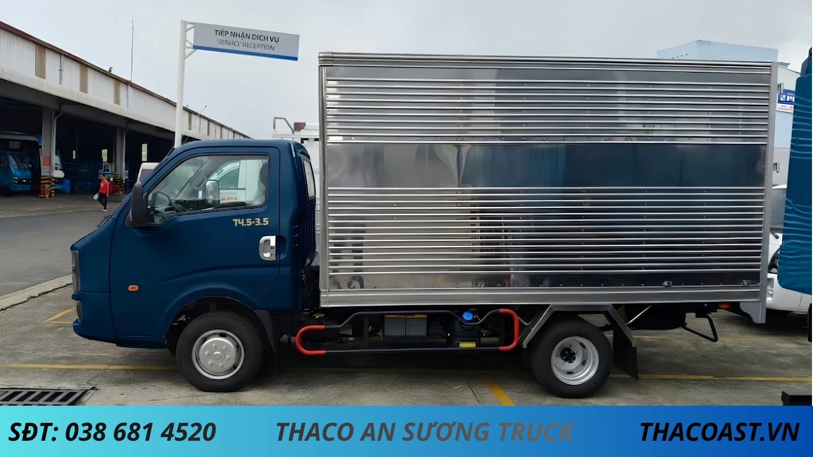 Xe tải Thaco Linker T4.5-3.5 thùng kín dài 3m5 tải 1990kg màu xanh