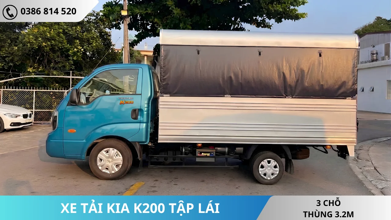 Xe tải Kia K200 tập lái màu xanh dương