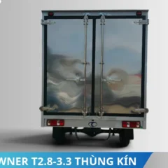 Thaco Towner T2.8-3.3 thùng kín tải 1T2 (7) Mặt sau Thaco Towner T2.8-3.3 thùng kín tải 1T2