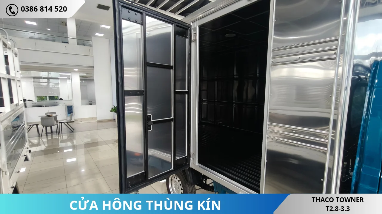 cửa hông thùng kín xe tải Thaco Towner T2.8-3.3